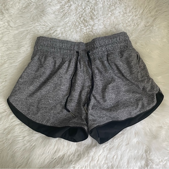 Lululemon choose a side reversible shorts - Picture 5 of 5